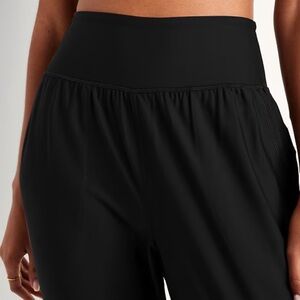 Old navy CAMO activewear joggers